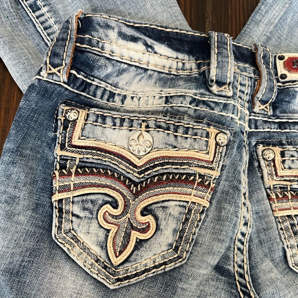 Light Wash Women's Bootcut Jeans - Casual Everyday Style - Picture 9 of 16